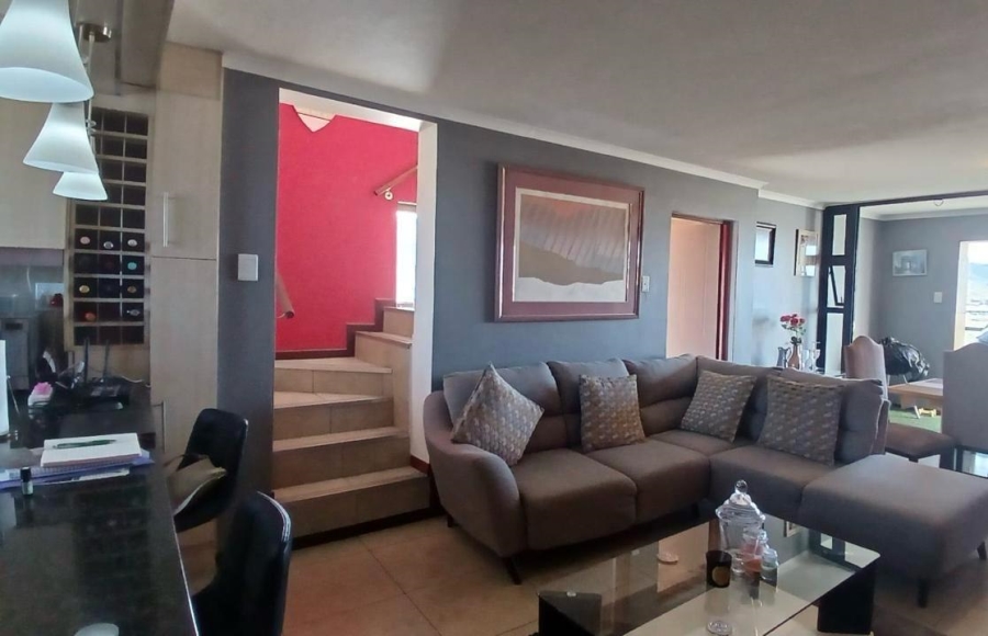 2 Bedroom Property for Sale in Westcliff Western Cape